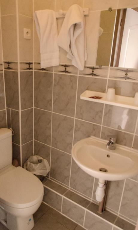 Hotel Coq Hardi Лилль Номер фото